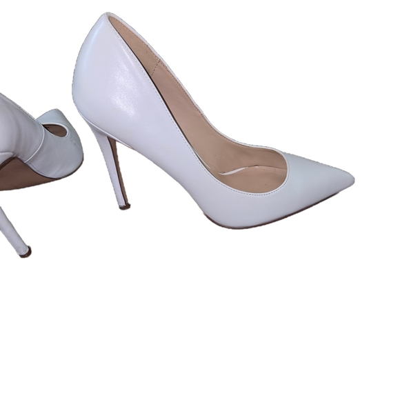 Steve Madden White Classic Stiletto Heels - Picture 1 of 7